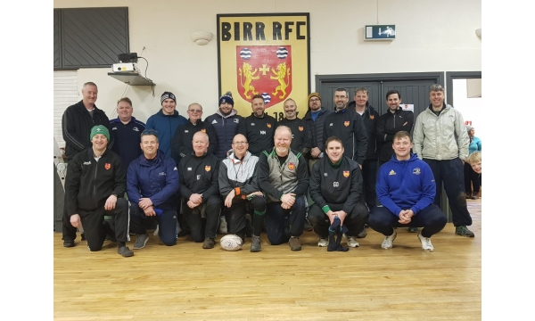 Leinster’s Peter Dooley and Michael Milne visit Birr RFC Mini’s